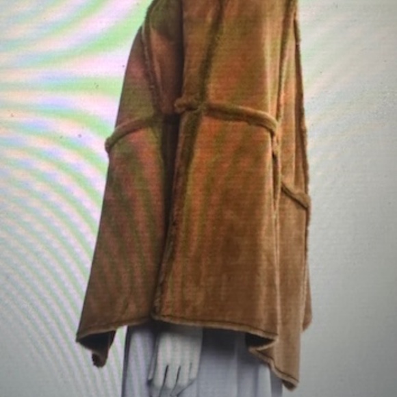 UGG Leather/Suede Poncho (S) - Picture 7 of 11